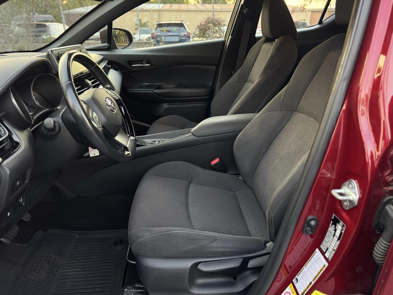Toyota C-HR XLE 2018