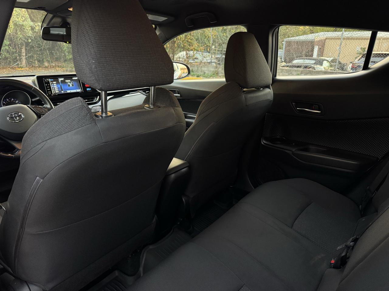Toyota C-HR XLE 2018