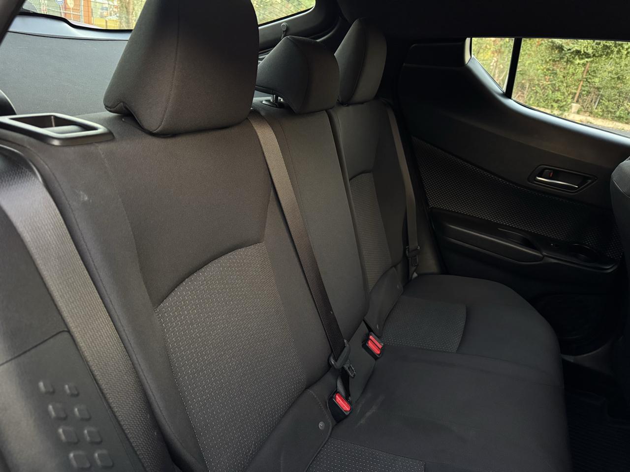 Toyota C-HR XLE 2018