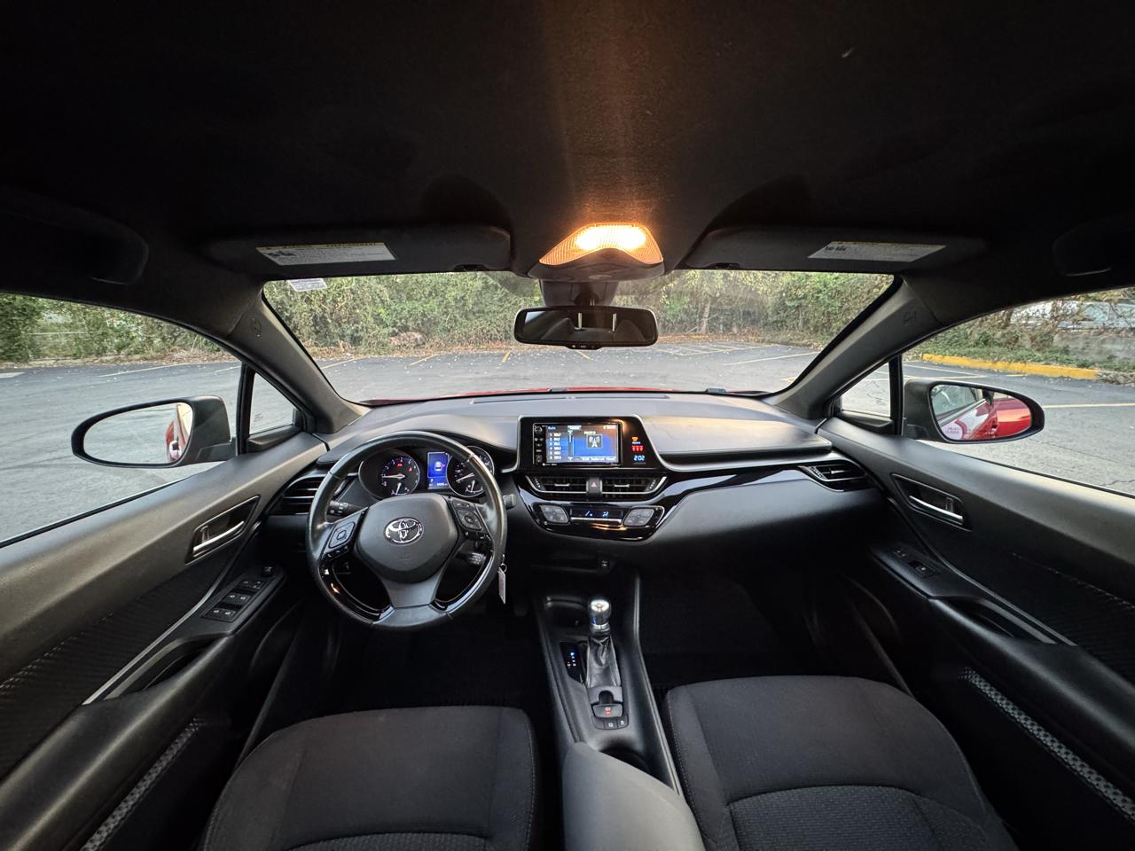 Toyota C-HR XLE 2018