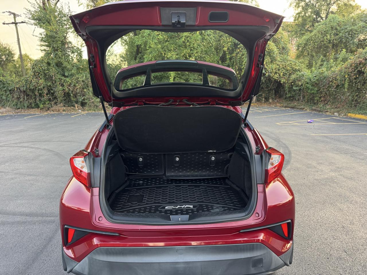 Toyota C-HR XLE 2018
