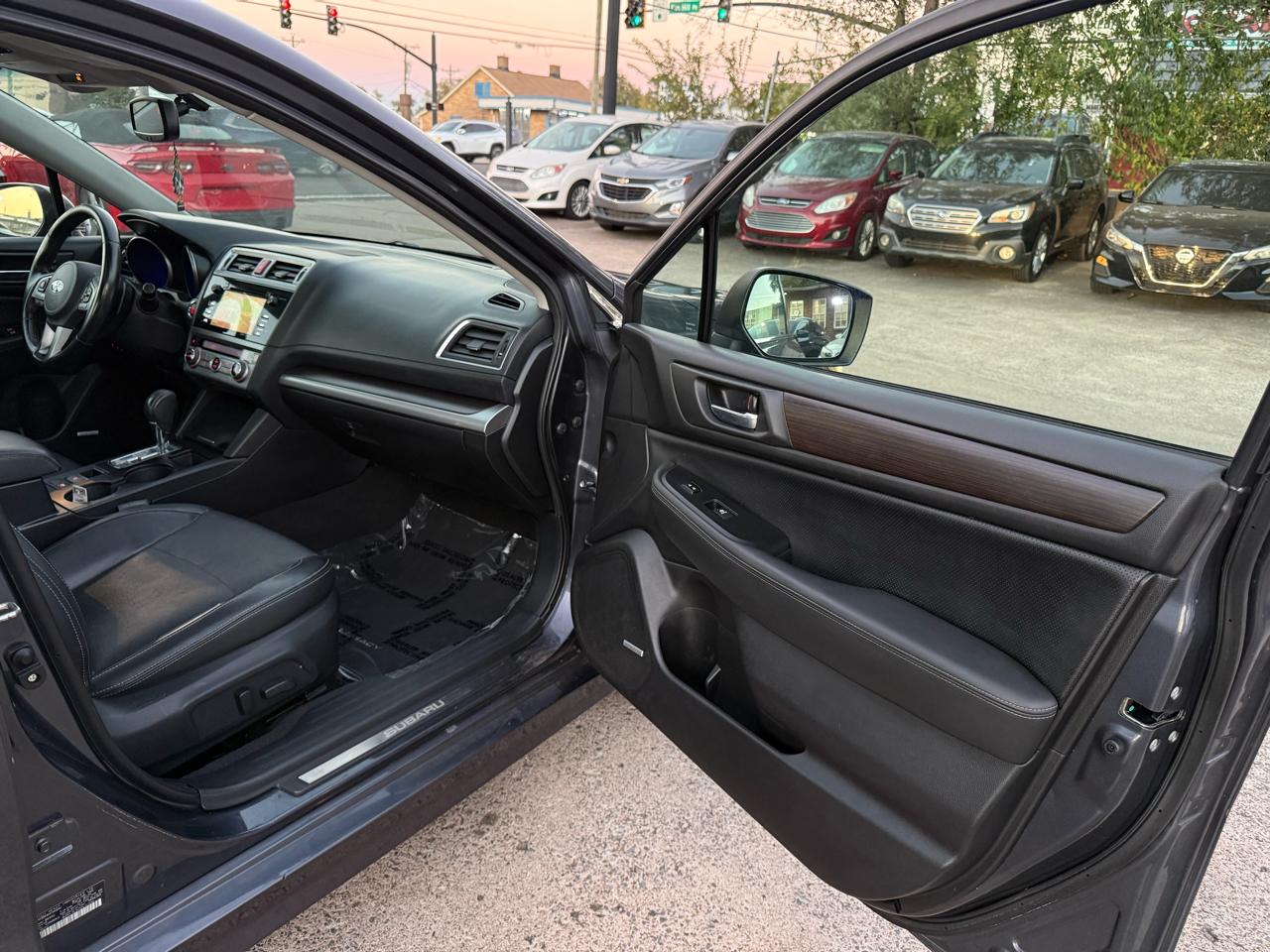 Subaru Legacy 3.6R Limited 2015