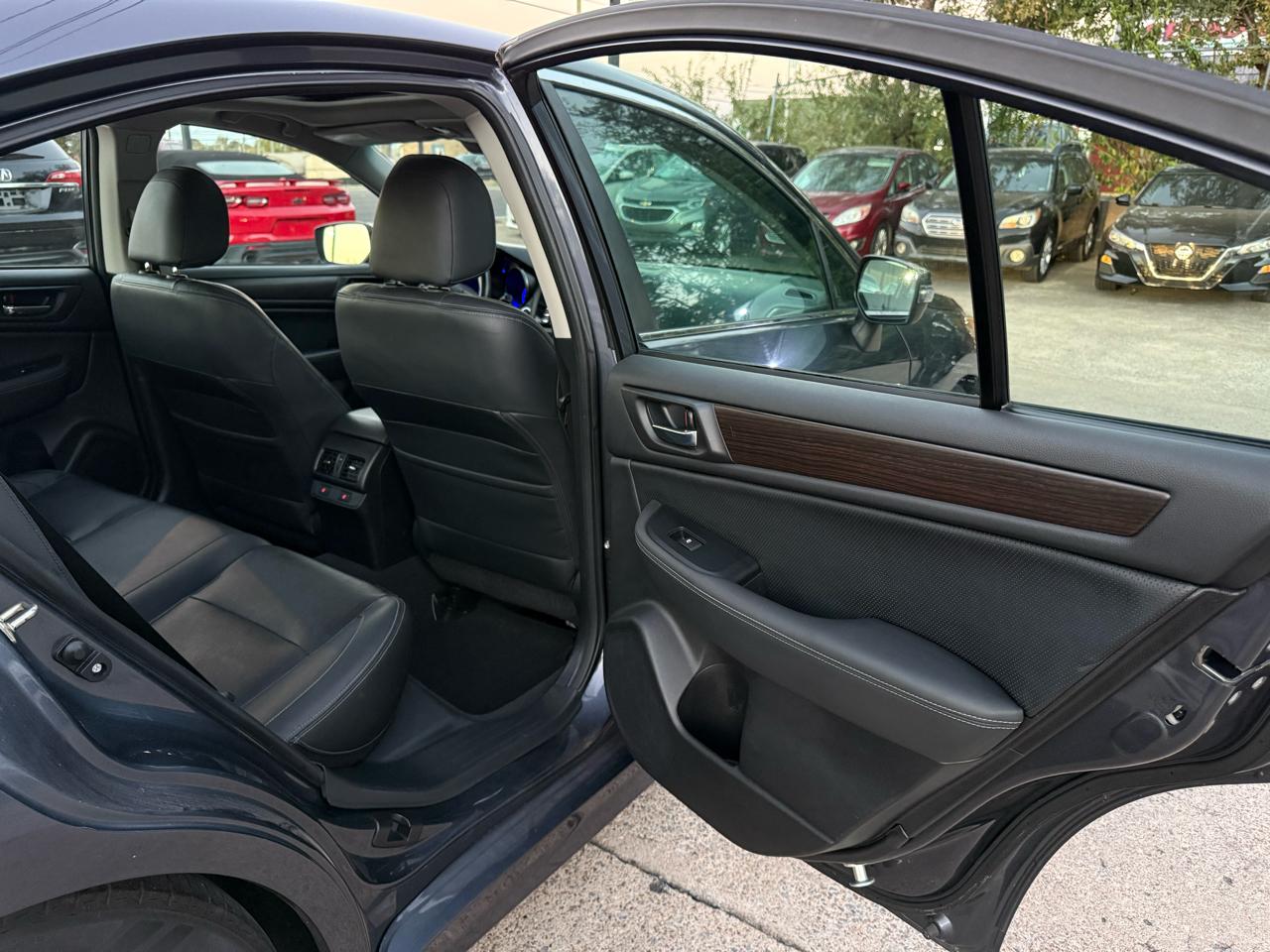 Subaru Legacy 3.6R Limited 2015
