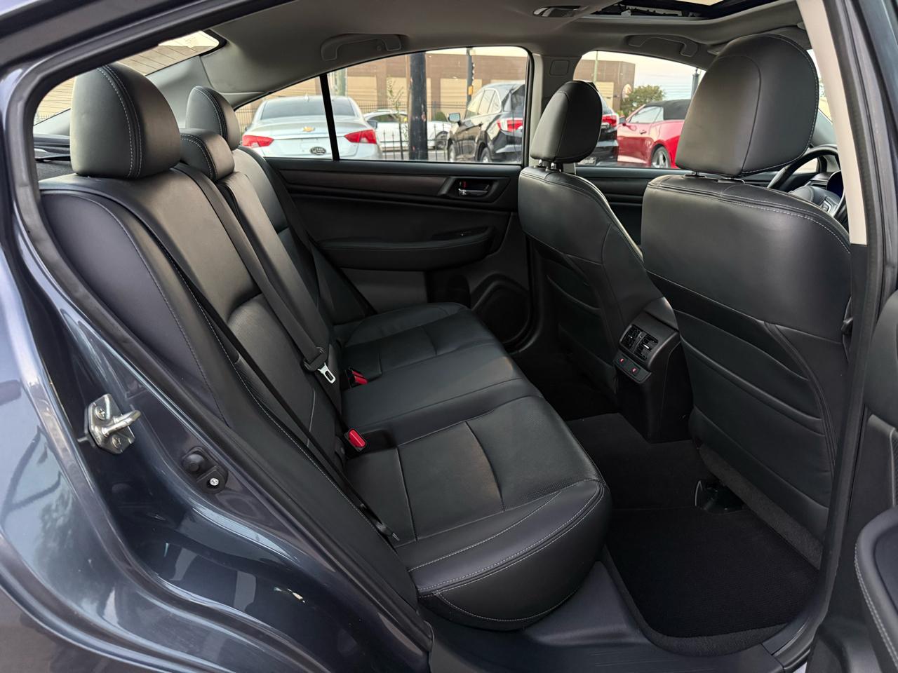 Subaru Legacy 3.6R Limited 2015