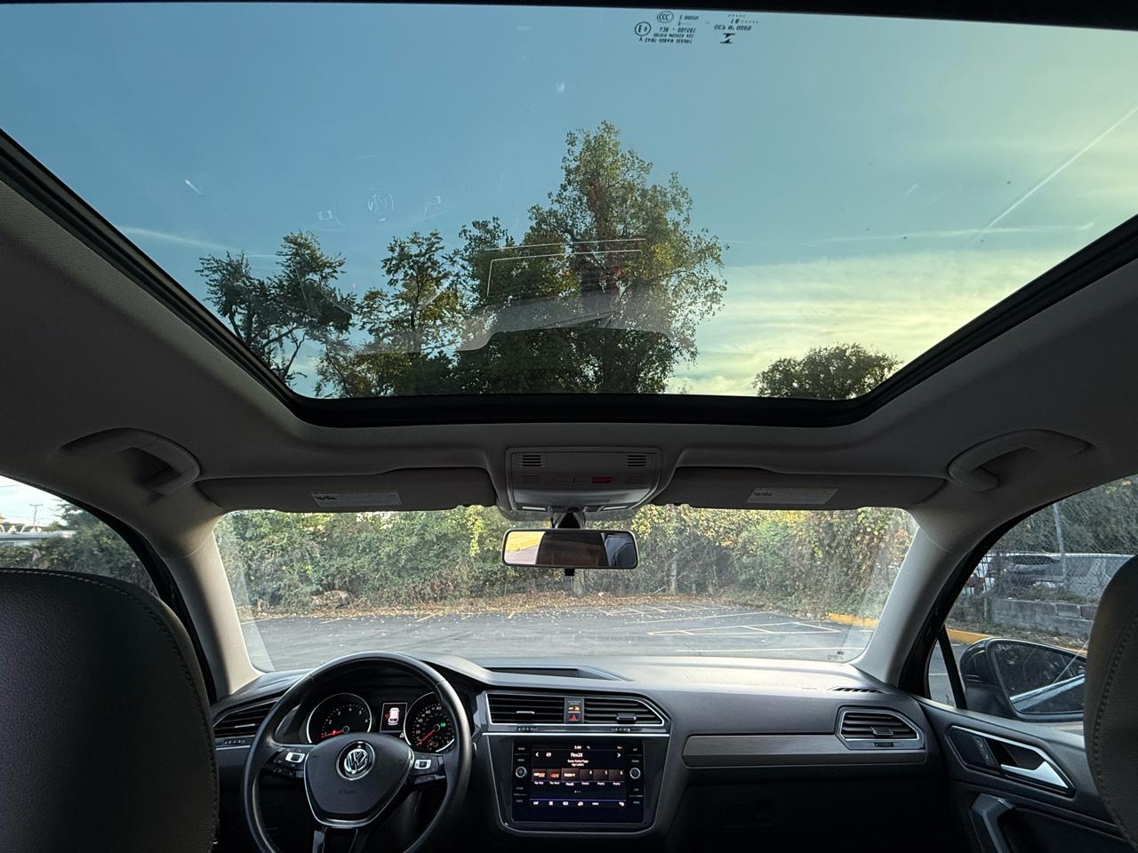 Volkswagen Tiguan SE 2018