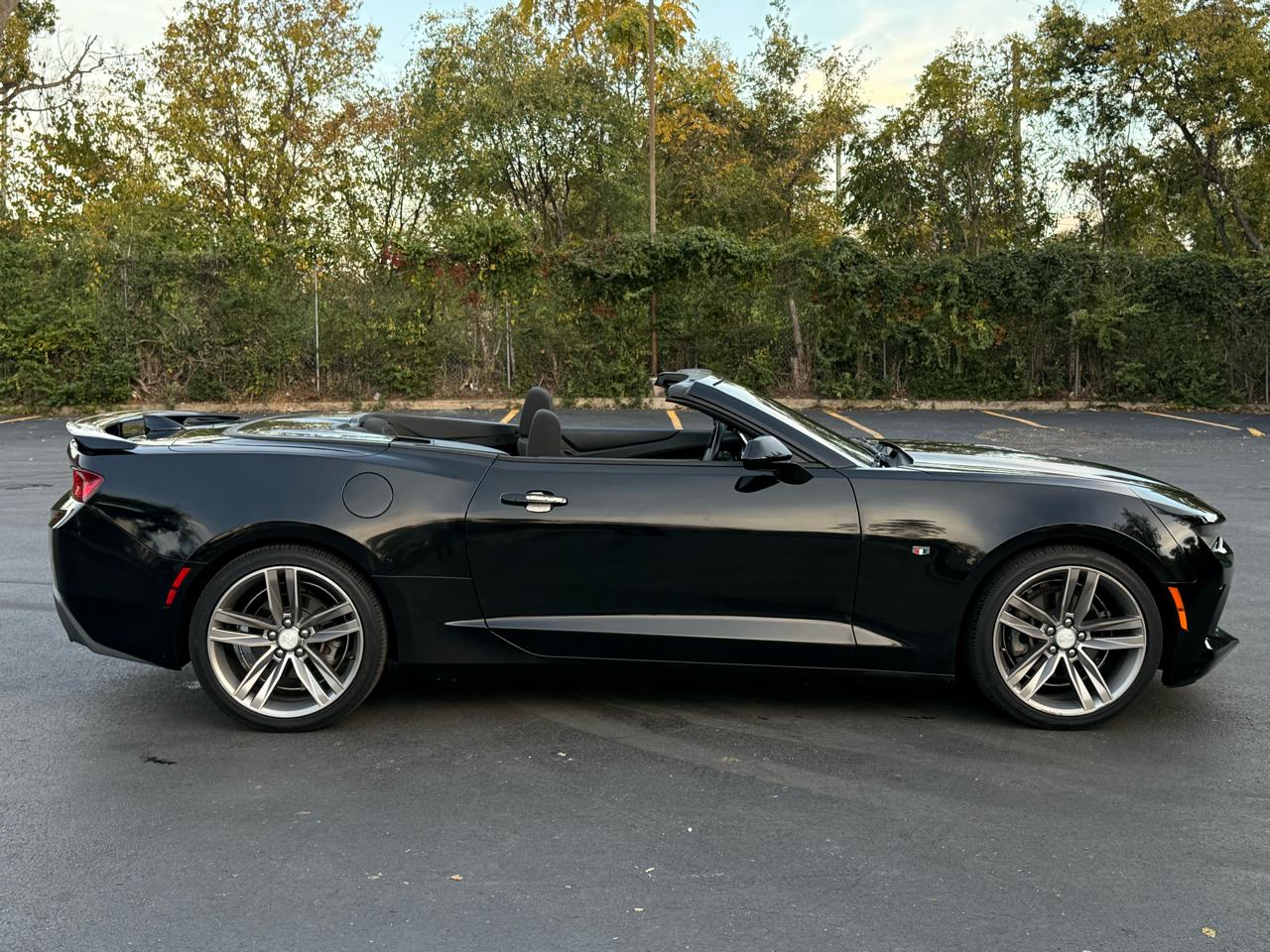 Chevrolet Camaro 1LT Convertible 8A 2018