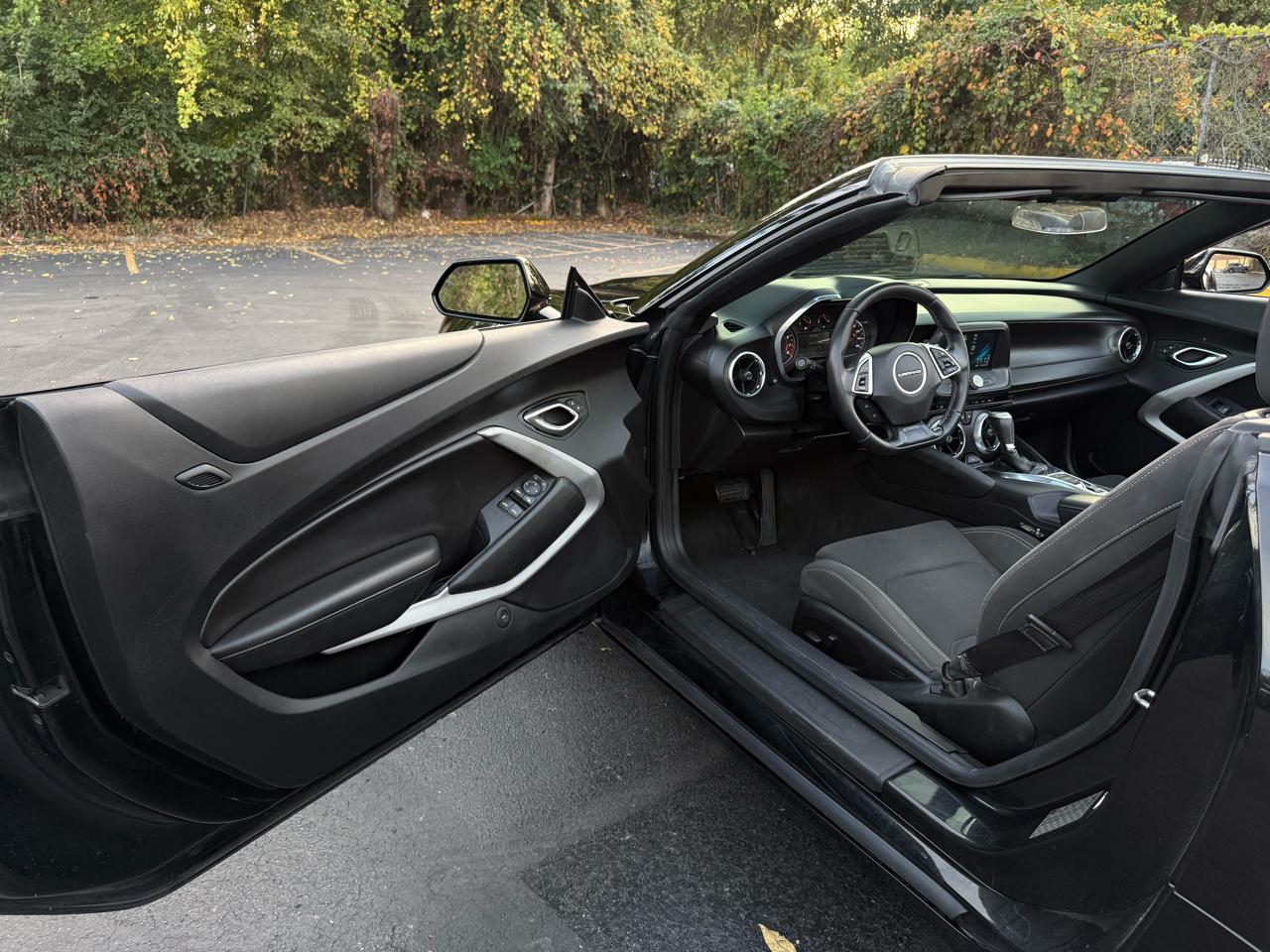 Chevrolet Camaro 1LT Convertible 8A 2018