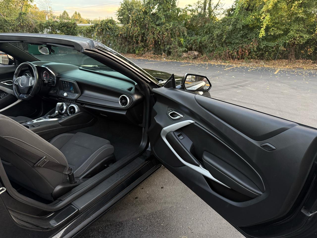Chevrolet Camaro 1LT Convertible 8A 2018