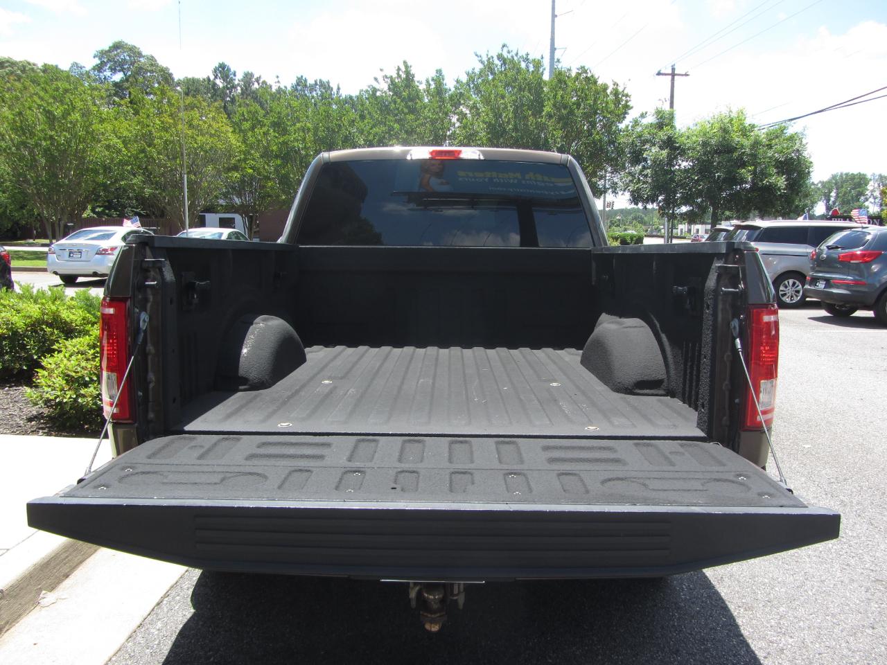 Ford F-150 2WD SuperCab 145" Lariat 2015