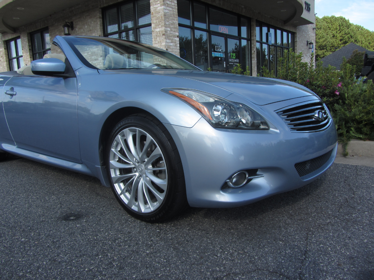 Infiniti G37 Convertible 2dr Base 2012 Infiniti G37 Convertible 2dr Base 2012