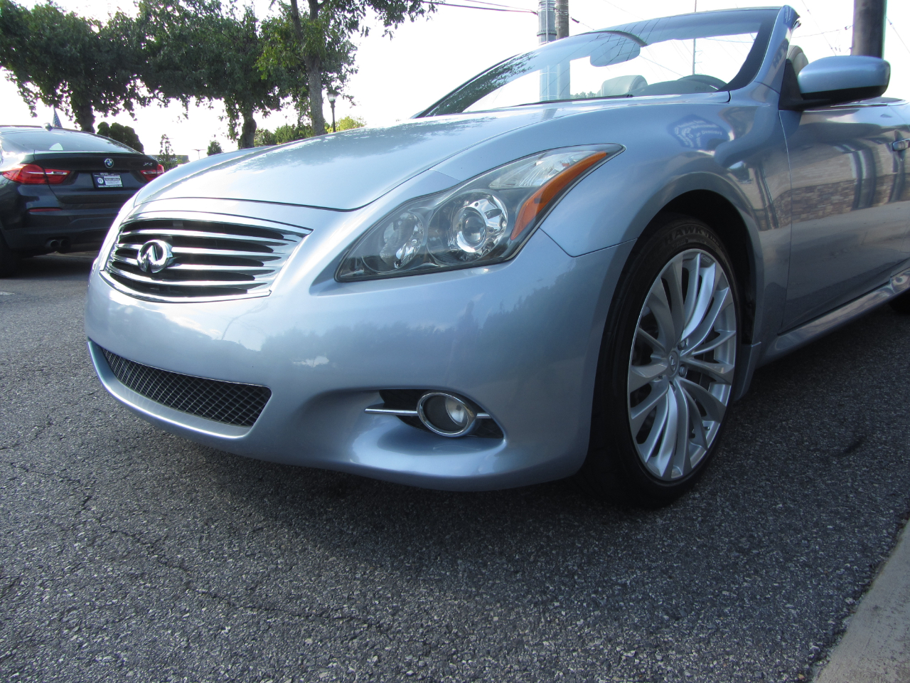 Infiniti G37 Convertible 2dr Base 2012 Infiniti G37 Convertible 2dr Base 2012