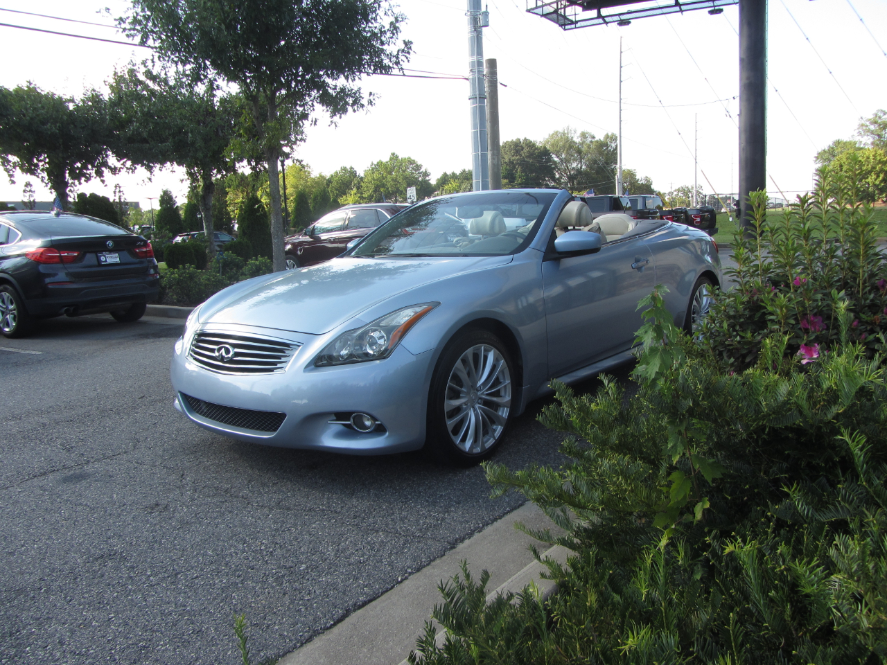 Infiniti G37 Convertible 2dr Base 2012 Infiniti G37 Convertible 2dr Base 2012