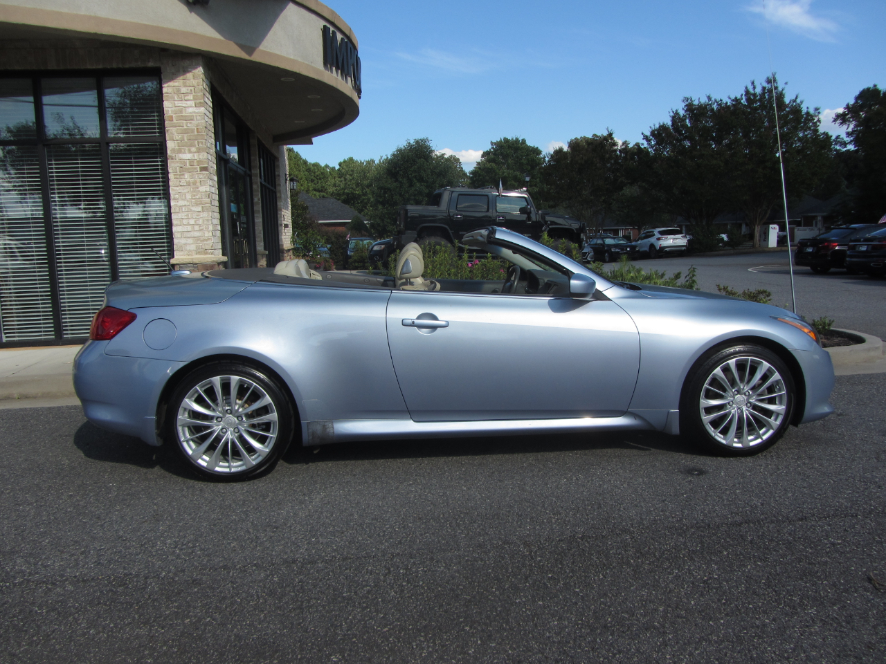 Infiniti G37 Convertible 2dr Base 2012 Infiniti G37 Convertible 2dr Base 2012