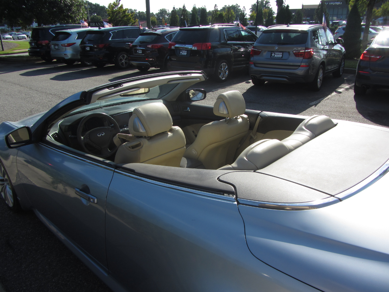 Infiniti G37 Convertible 2dr Base 2012 Infiniti G37 Convertible 2dr Base 2012