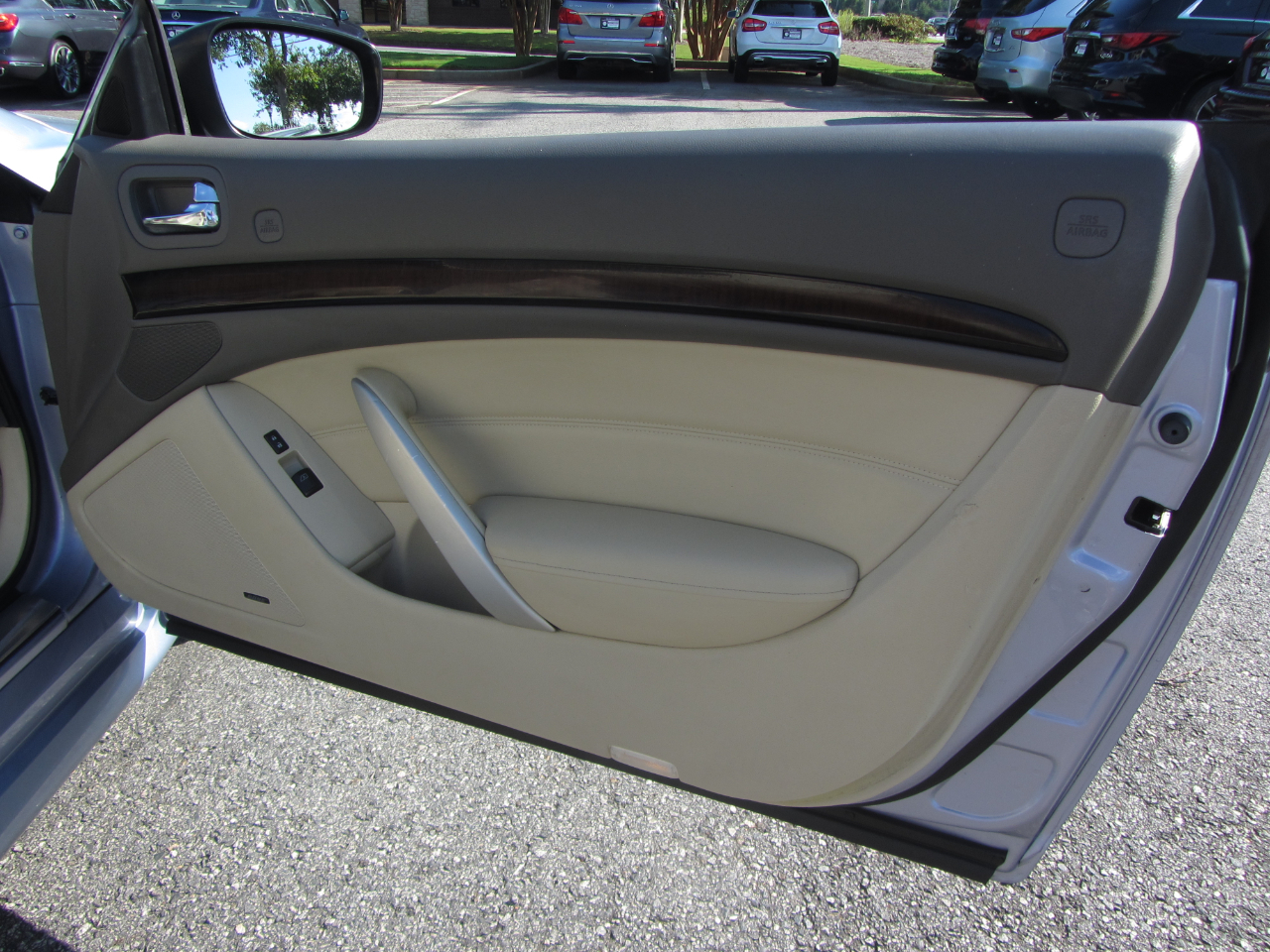 Infiniti G37 Convertible 2dr Base 2012 Infiniti G37 Convertible 2dr Base 2012