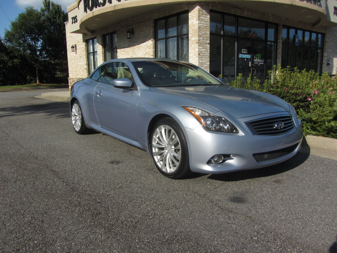 Infiniti G37 Convertible 2dr Base 2012 Infiniti G37 Convertible 2dr Base 2012