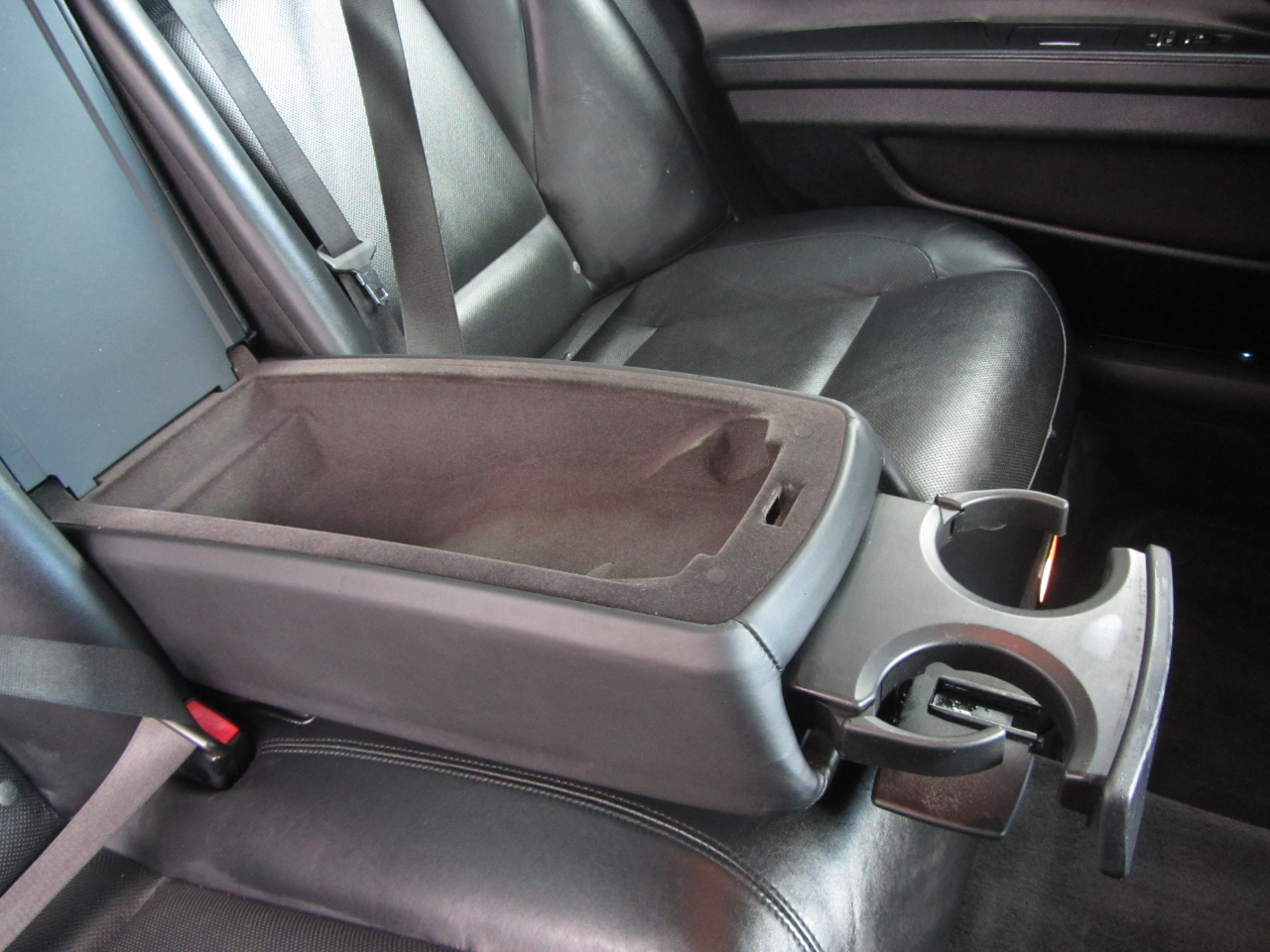 BMW 7 Series 4dr Sdn ALPINA B7 LWB RWD 2012 BMW 7 Series 4dr Sdn ALPINA B7 LWB RWD 2012