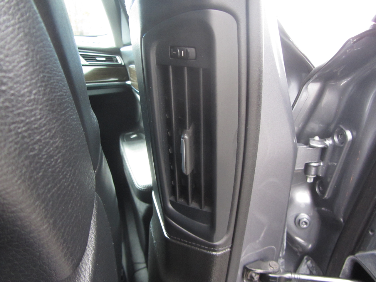 BMW 7 Series 4dr Sdn ALPINA B7 LWB RWD 2012 BMW 7 Series 4dr Sdn ALPINA B7 LWB RWD 2012