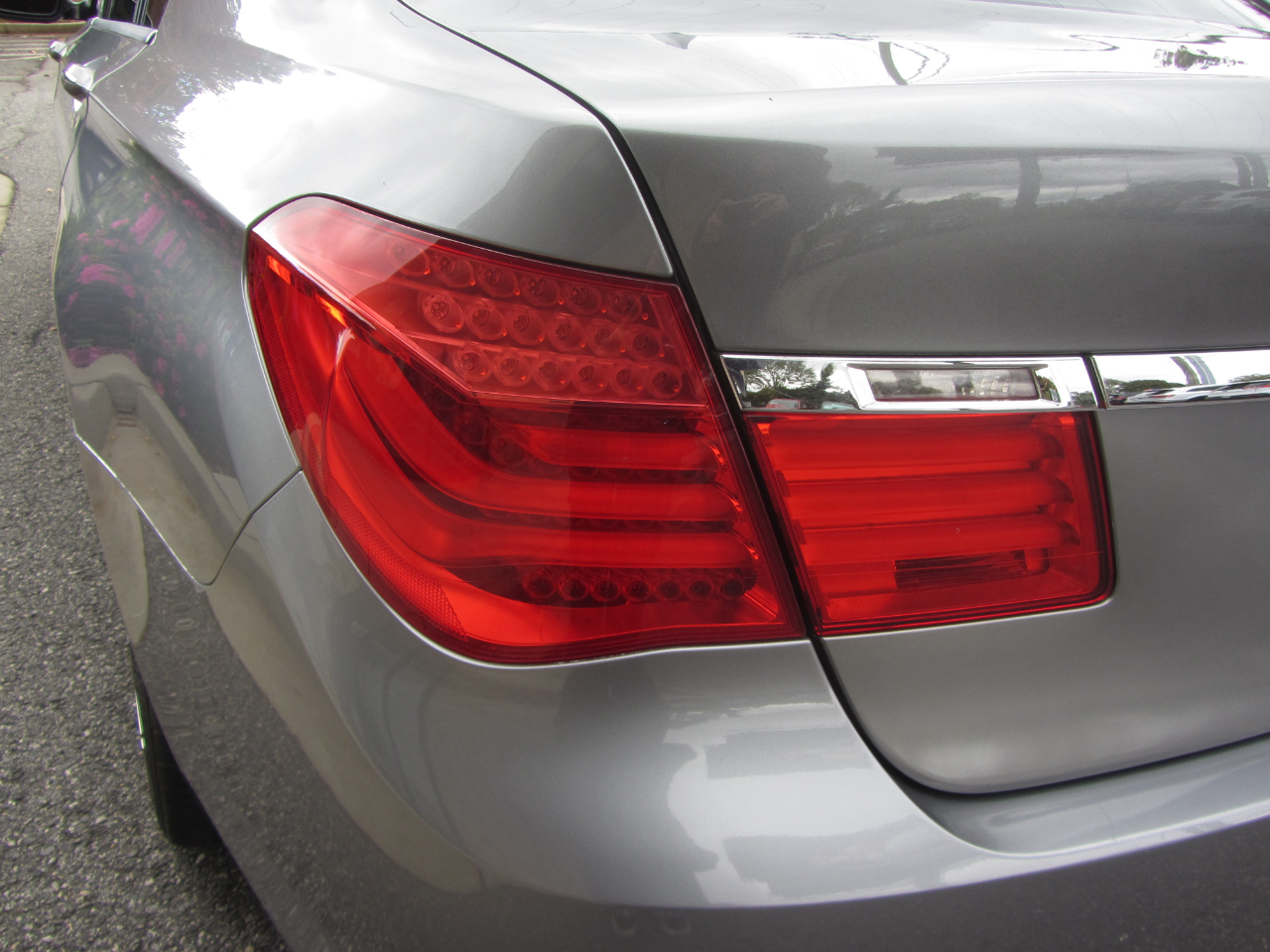 BMW 7 Series 4dr Sdn ALPINA B7 LWB RWD 2012 BMW 7 Series 4dr Sdn ALPINA B7 LWB RWD 2012