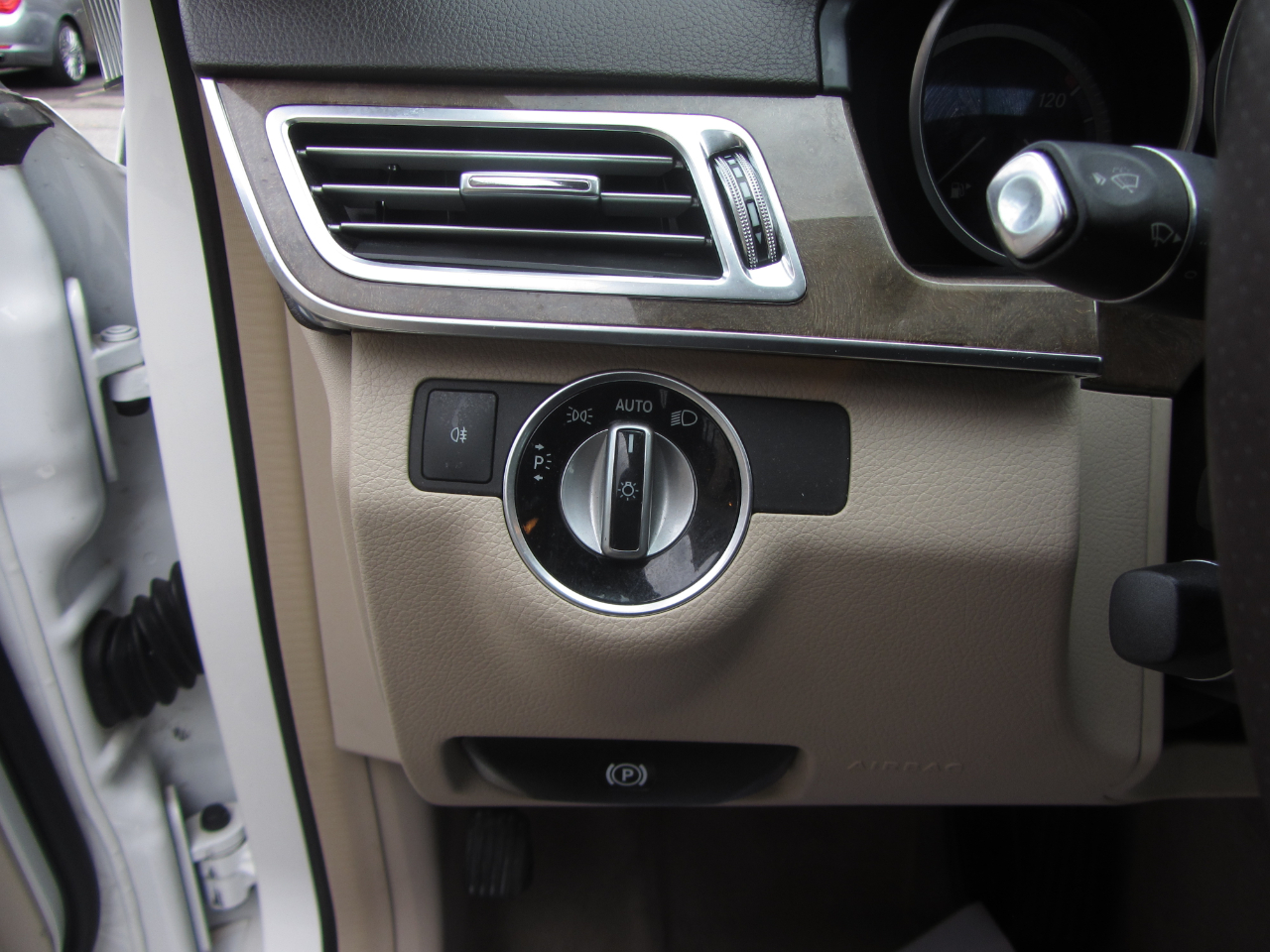 Mercedes-Benz E-Class 4dr Sdn E 350 Sport RWD 2014 Mercedes-Benz E-Class 4dr Sdn E 350 Sport RWD 2014