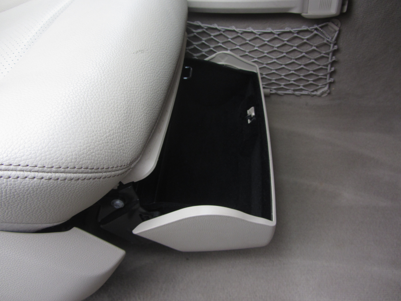 Mercedes-Benz E-Class 4dr Sdn E 350 Sport RWD 2014 Mercedes-Benz E-Class 4dr Sdn E 350 Sport RWD 2014