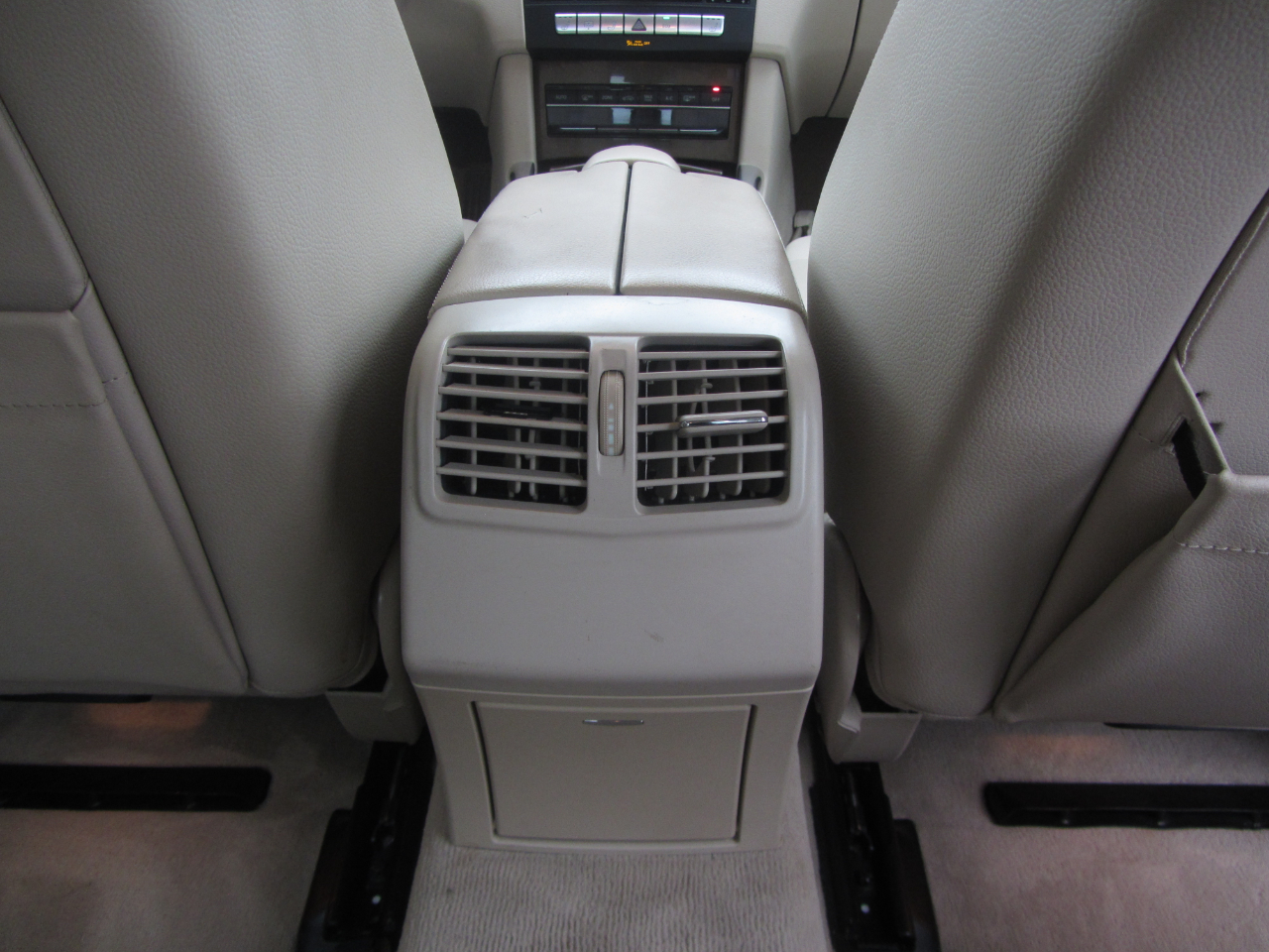 Mercedes-Benz E-Class 4dr Sdn E 350 Sport RWD 2014 Mercedes-Benz E-Class 4dr Sdn E 350 Sport RWD 2014