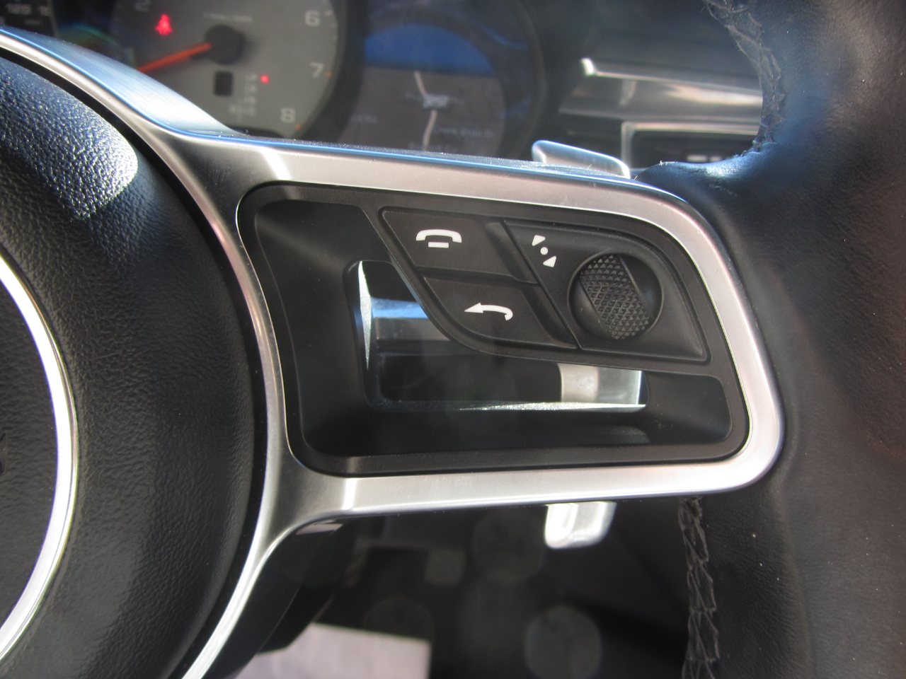 Porsche Macan AWD 4dr S 2015 Porsche Macan AWD 4dr S 2015