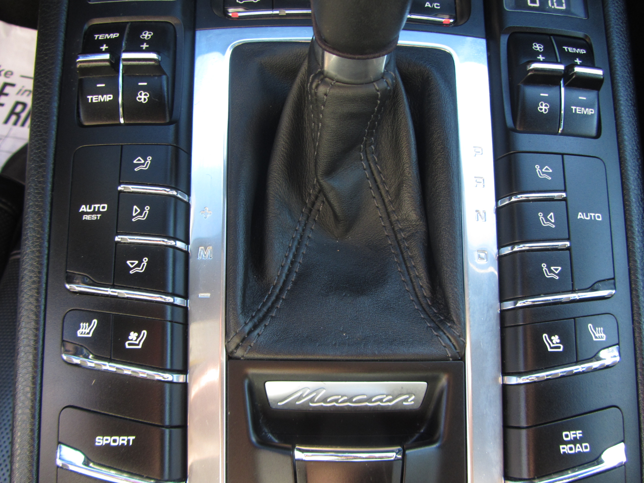 Porsche Macan AWD 4dr S 2015 Porsche Macan AWD 4dr S 2015