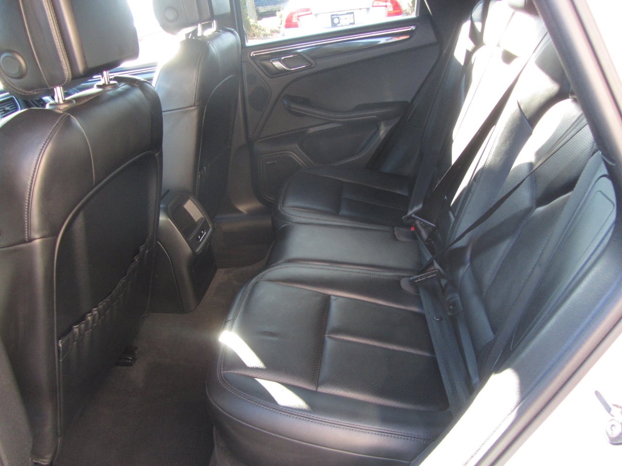 Porsche Macan AWD 4dr S 2015 Porsche Macan AWD 4dr S 2015