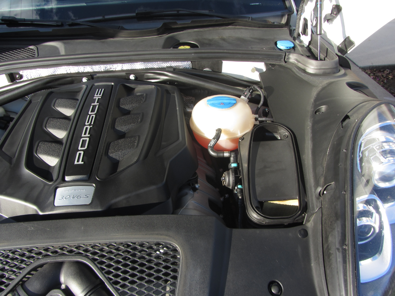 Porsche Macan AWD 4dr S 2015 Porsche Macan AWD 4dr S 2015