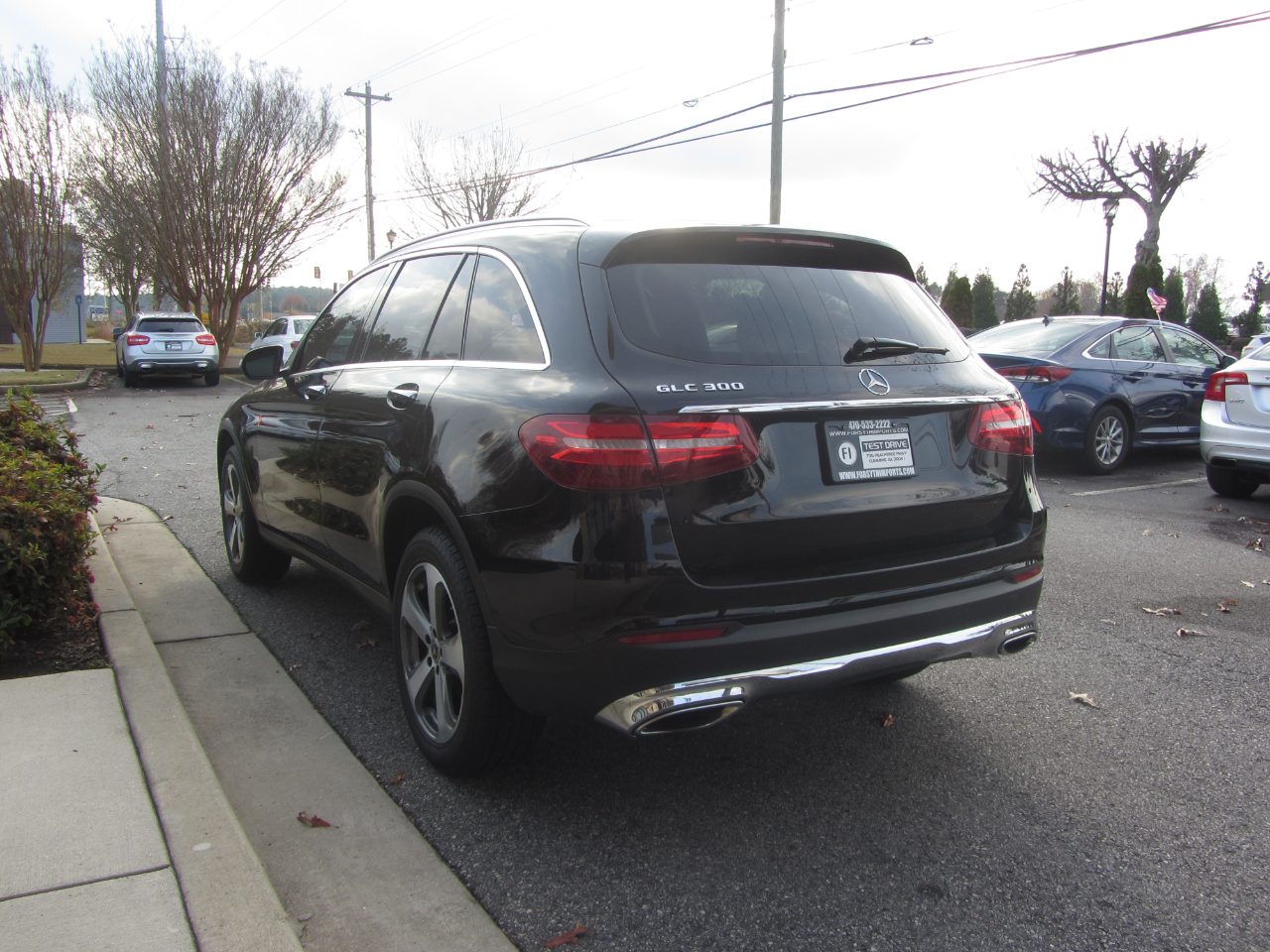 2019 Mercedes Benz GLC 300 photo 2