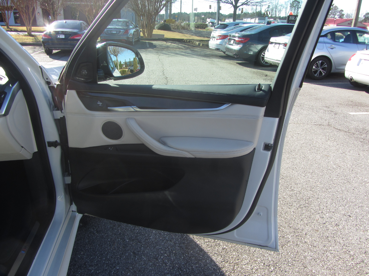 BMW X5 xDrive50i Sports Activity Vehicle 2017