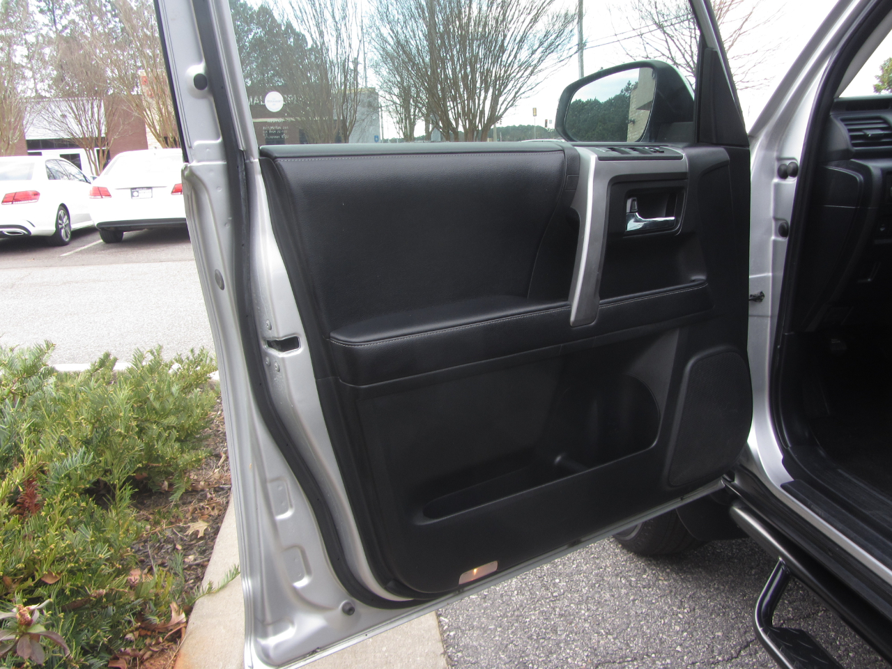 Toyota 4Runner SR5 Premium 2WD (Natl) 2018