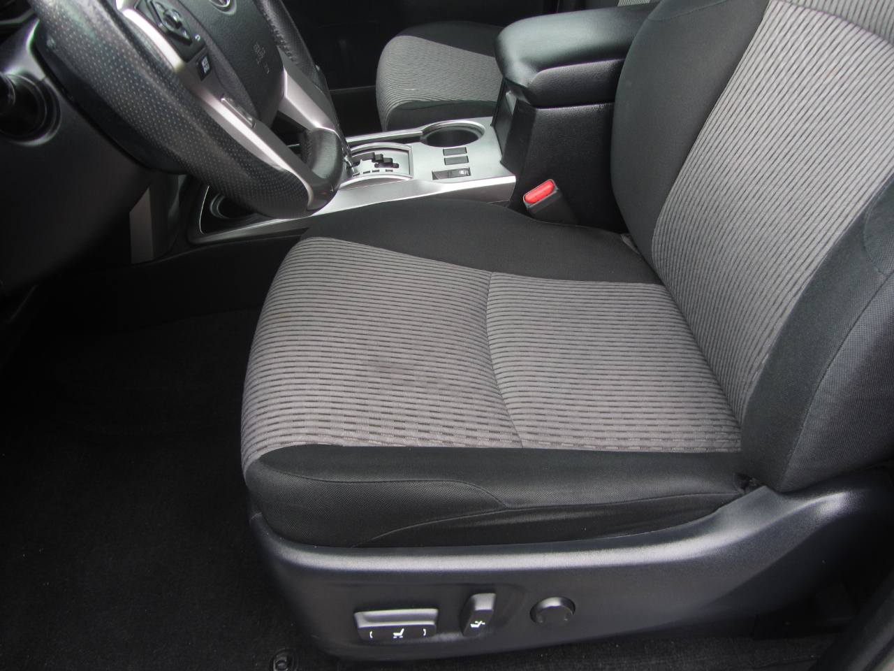 Toyota 4Runner SR5 Premium 2WD (Natl) 2018