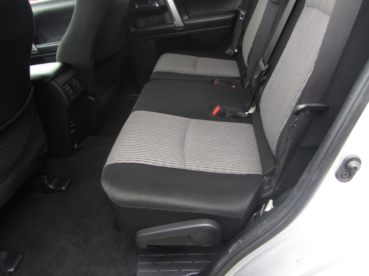 Toyota 4Runner SR5 Premium 2WD (Natl) 2018