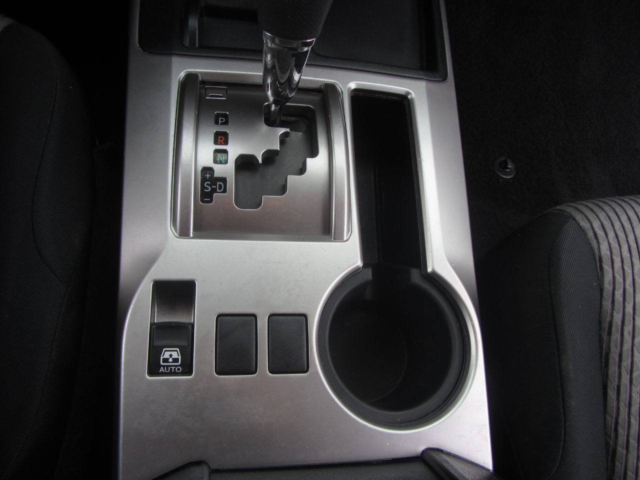 Toyota 4Runner SR5 Premium 2WD (Natl) 2018