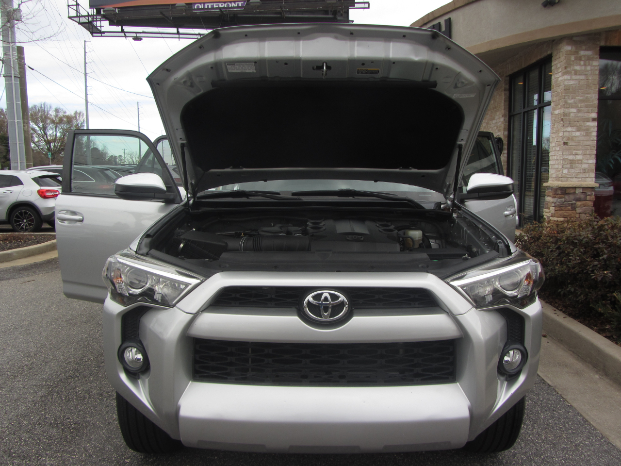 Toyota 4Runner SR5 Premium 2WD (Natl) 2018