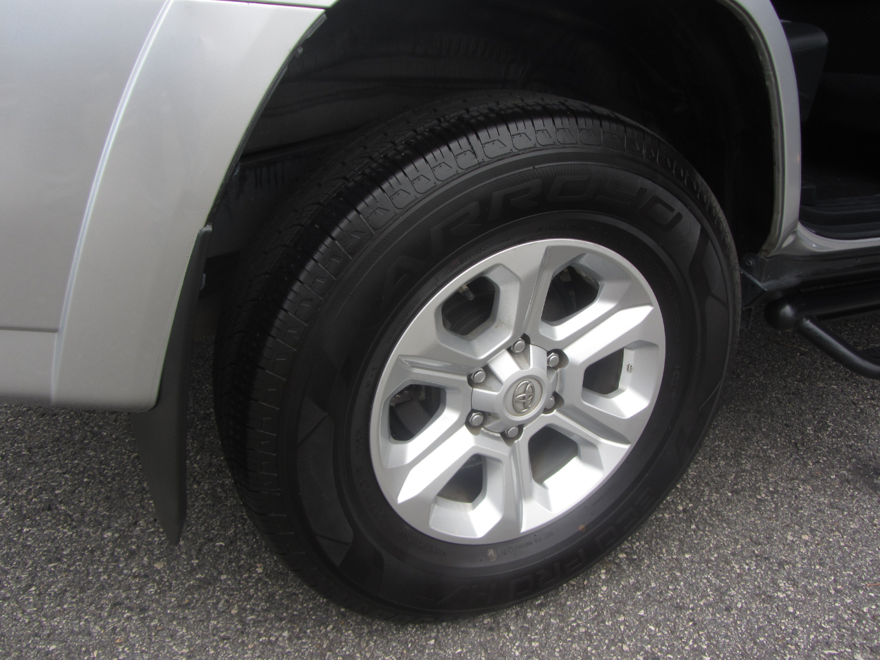 Toyota 4Runner SR5 Premium 2WD (Natl) 2018