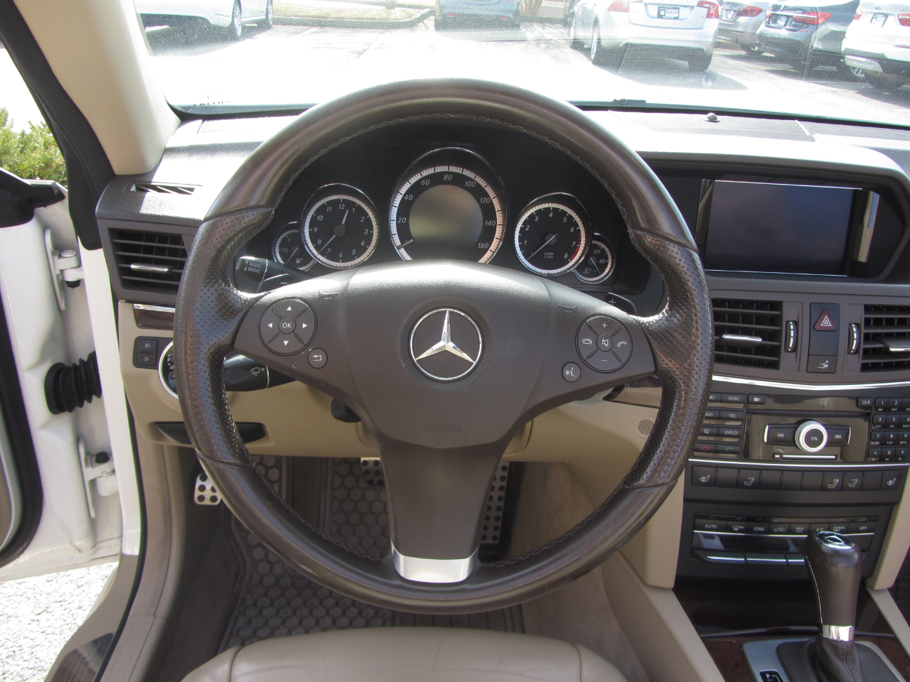 Mercedes-Benz E-Class 2dr Cabriolet E 350 RWD 2011