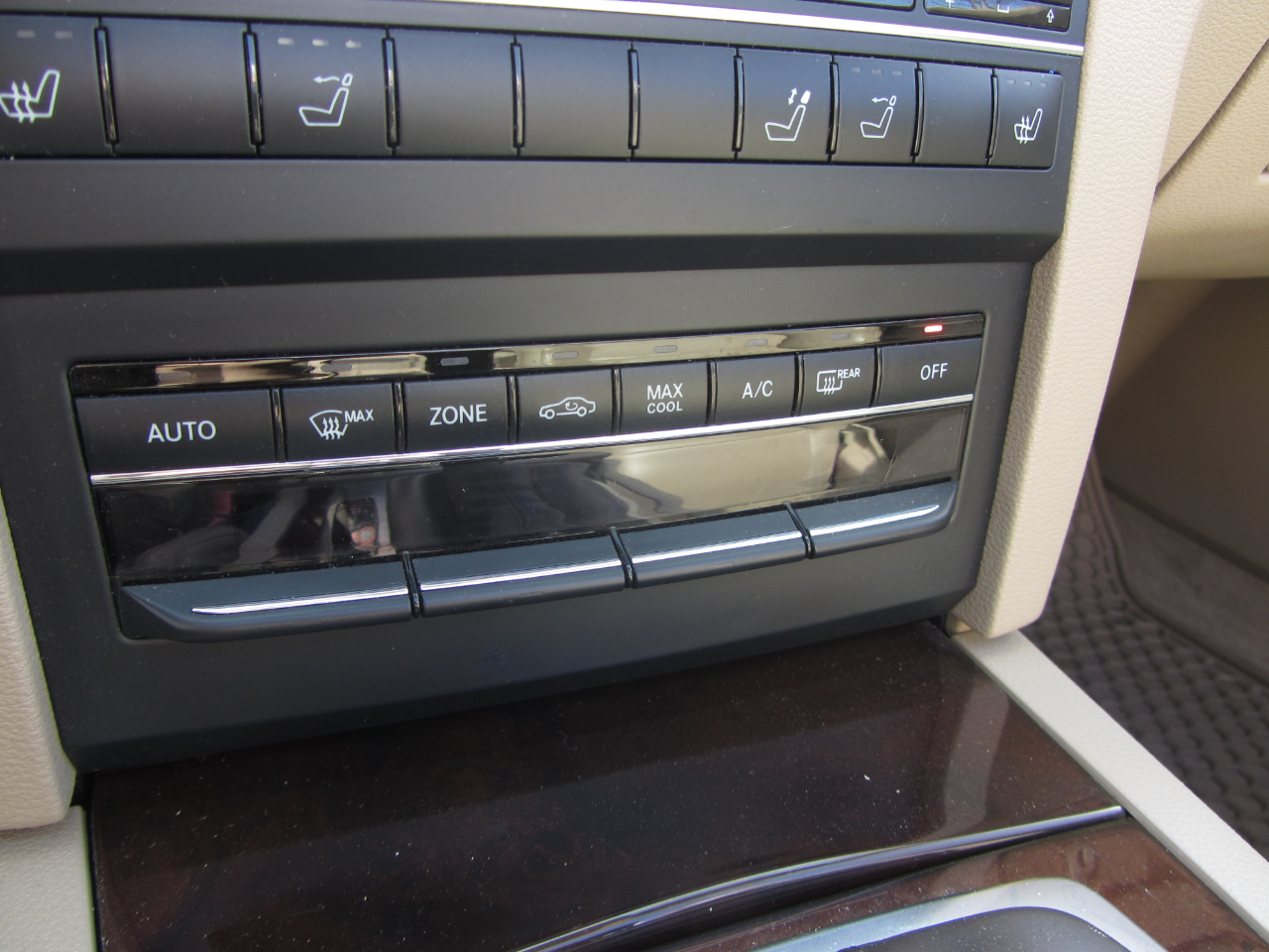 Mercedes-Benz E-Class 2dr Cabriolet E 350 RWD 2011