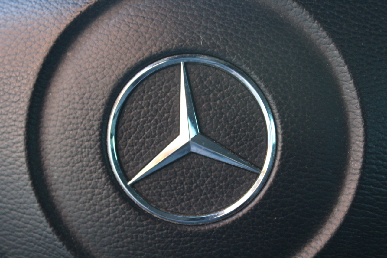 Mercedes-Benz SLK-Class Roadster 3.0L 2006