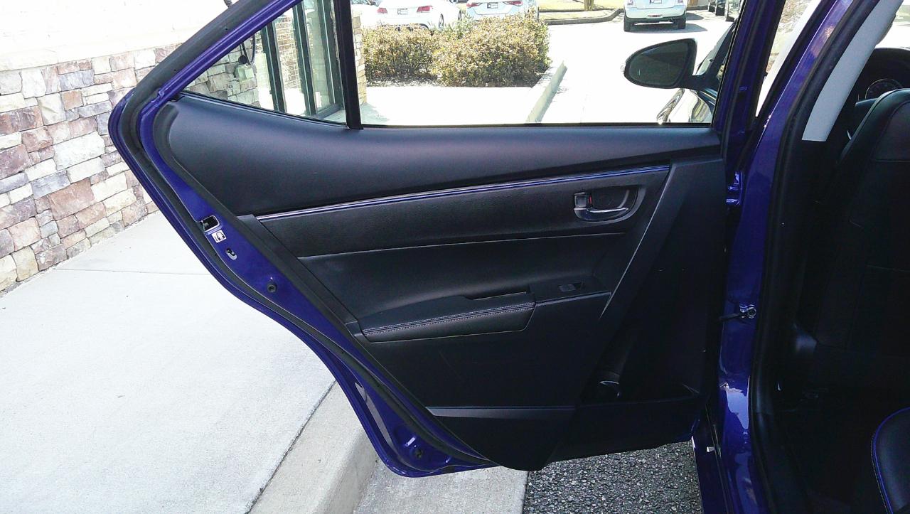 Toyota Corolla 50th Anniversary Special Edition CVT (Natl) 2017