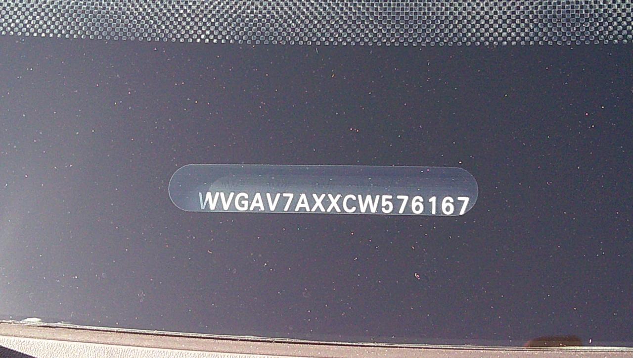 Volkswagen Tiguan 2WD 4dr Auto SE w/Sunroof & Nav 2012