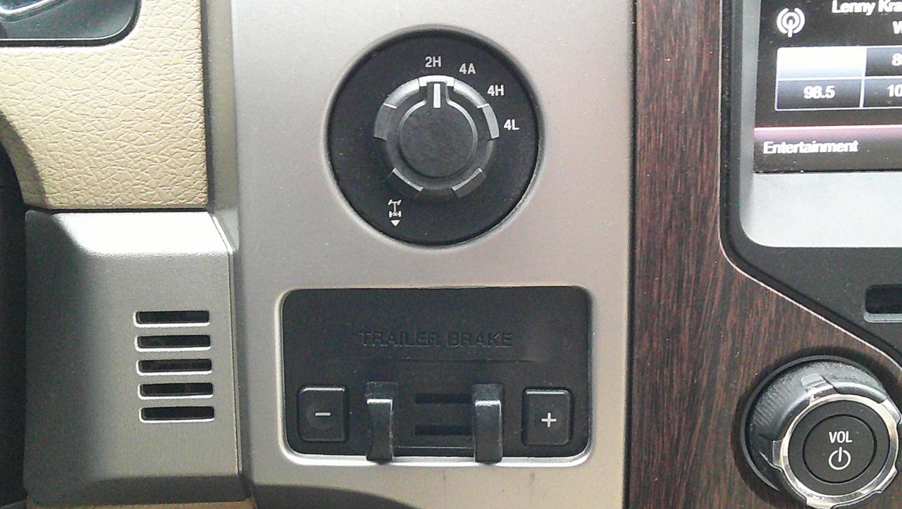 Ford F-150 4WD SuperCrew 145" King Ranch 2014