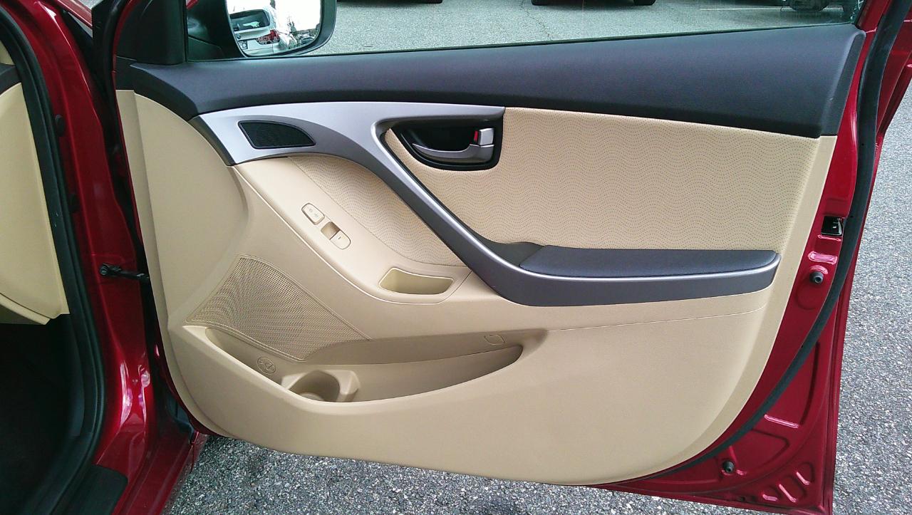 Hyundai Elantra 4dr Sdn Auto Limited PZEV (Alabama Plant) 2013