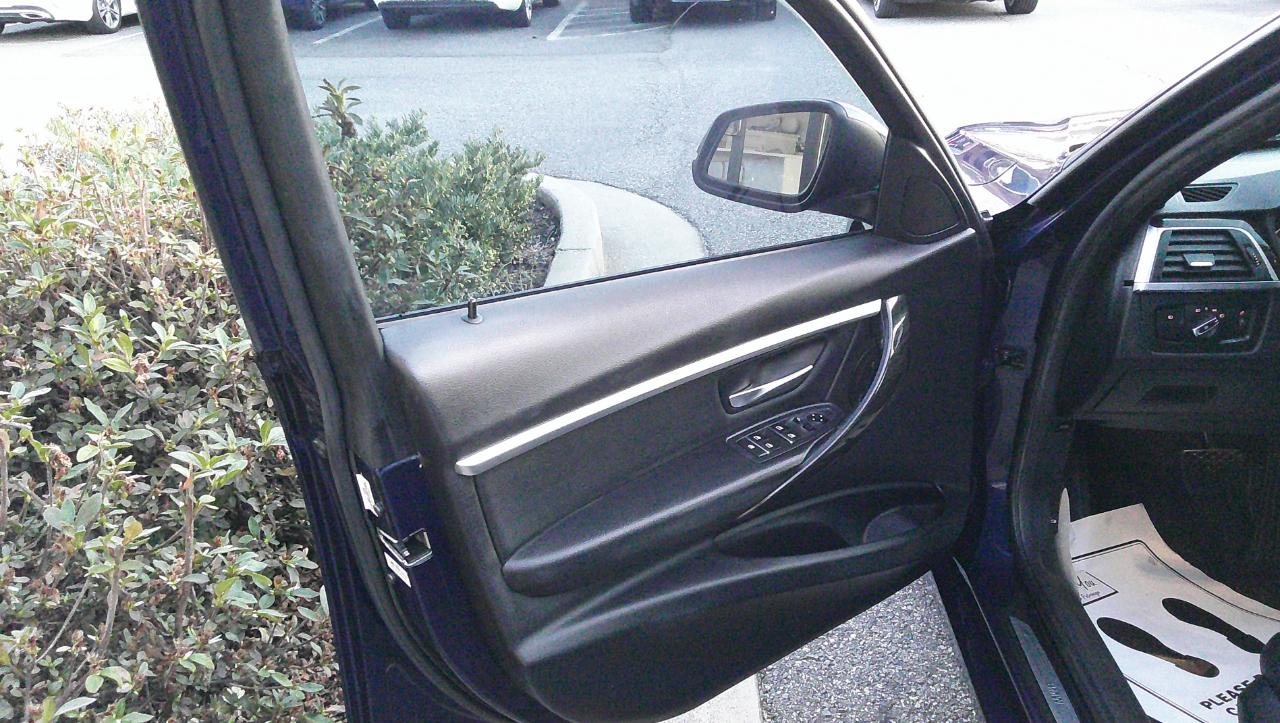 BMW 3 Series 4dr Sdn 328i RWD South Africa SULEV 2016