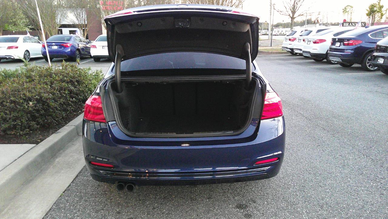 BMW 3 Series 4dr Sdn 328i RWD South Africa SULEV 2016