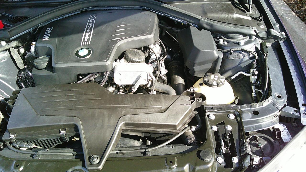 BMW 3 Series 4dr Sdn 328i RWD South Africa SULEV 2016