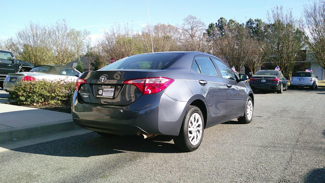 Toyota Corolla XLE CVT (Natl) 2019