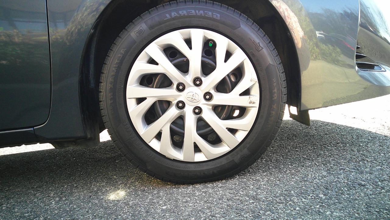 Toyota Corolla XLE CVT (Natl) 2019